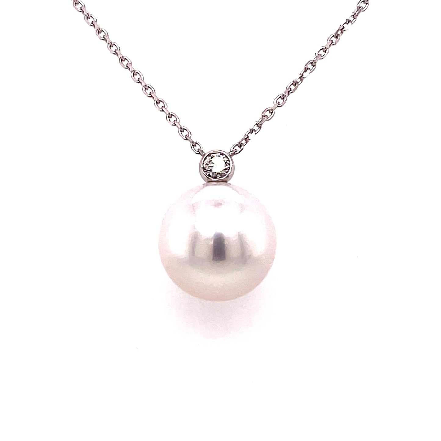 Akoya Pearl and Round Brilliant Cut Diamond Pendant Gardiner Brothers
