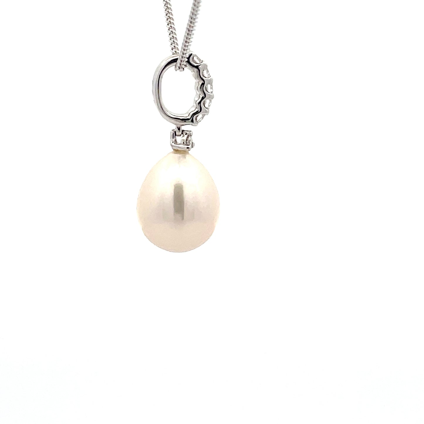 Pearl and Round Brilliant cut diamond drop style pendant Gardiner Brothers