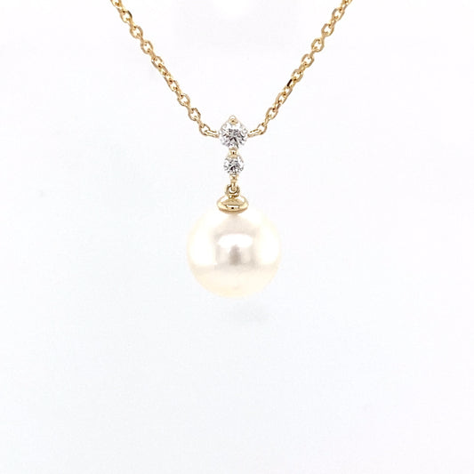 Akoya pearl and round brilliant cut diamond drop pendant Gardiner Brothers