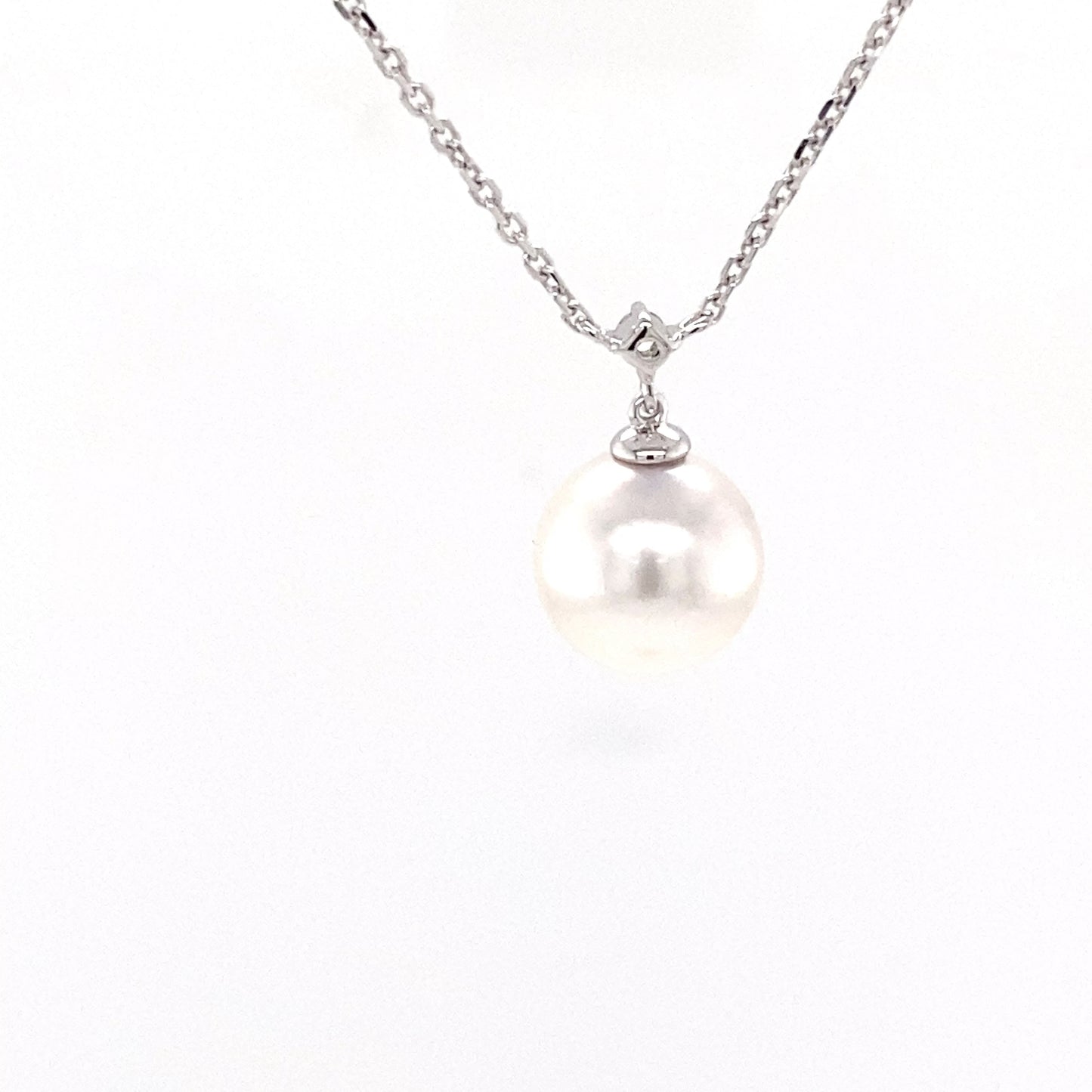 Akoya Pearl and single round brilliant cut diamond drop pendant Gardiner Brothers