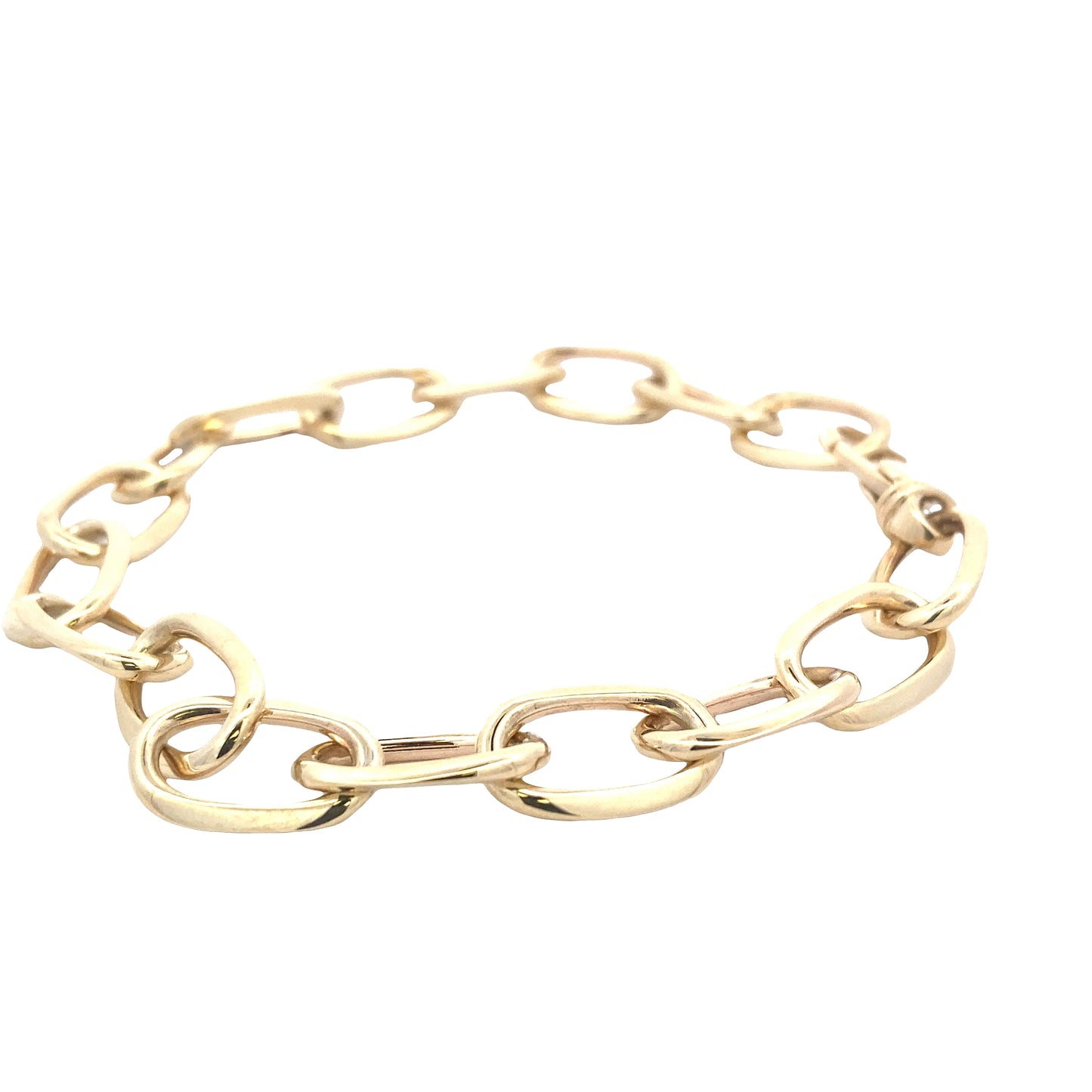 Yellow Gold Oblong Link Bracelet with a razor edge finish Gardiner Brothers