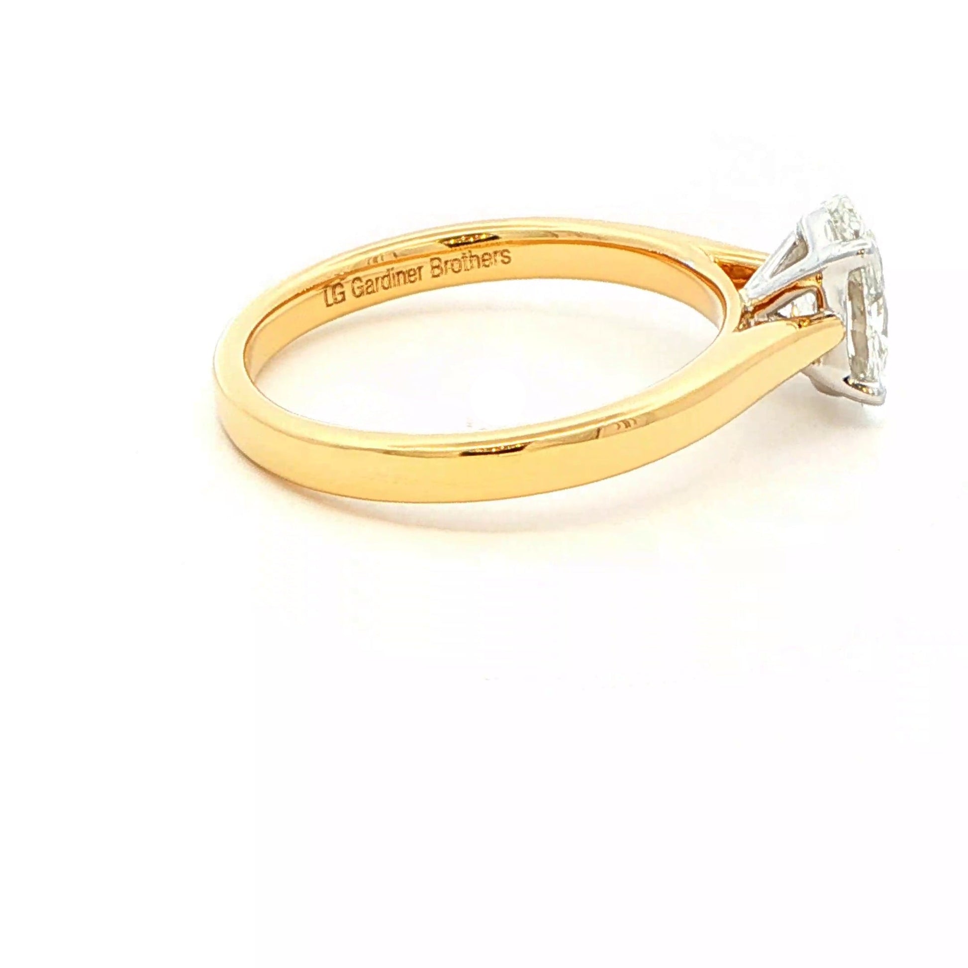 LAB GROWN OVAL SHAPED DIAMOND SOLITAIRE RING - 1.00CTS Gardiner Brothers