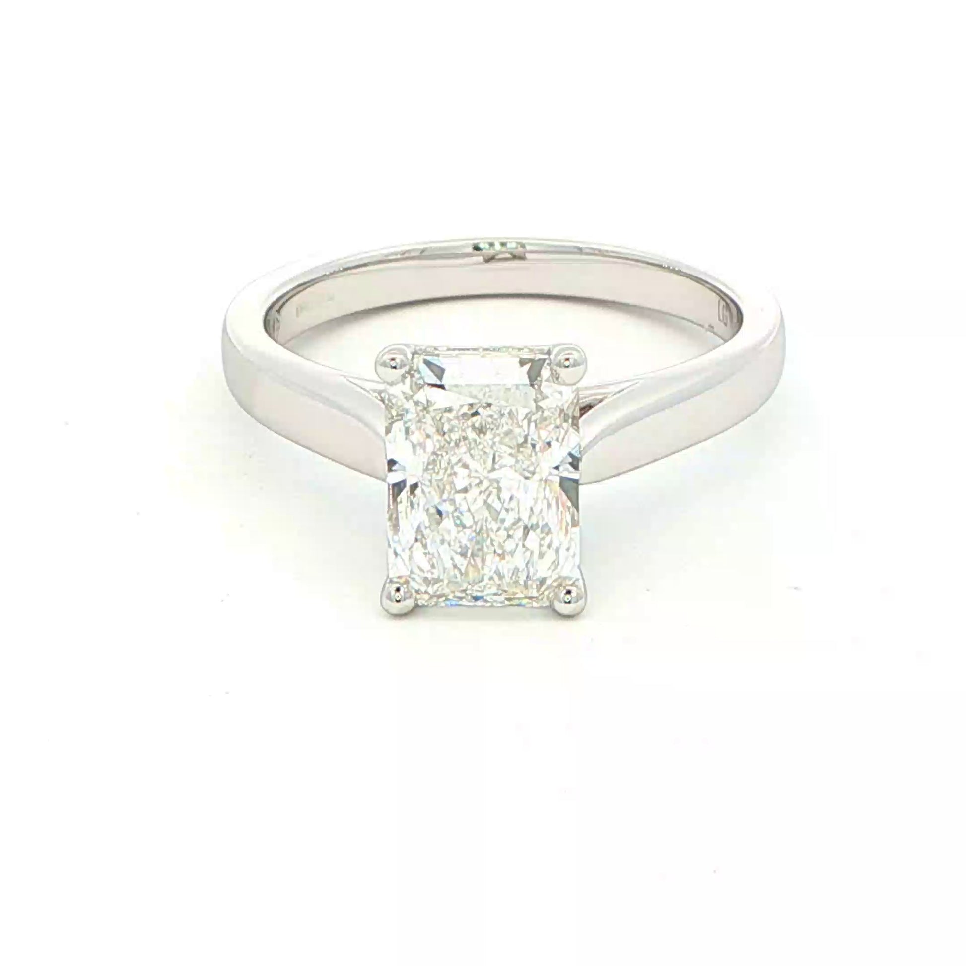 Lab Grown radiant Cut Diamond Solitaire Ring - 2.02cts Gardiner Brothers