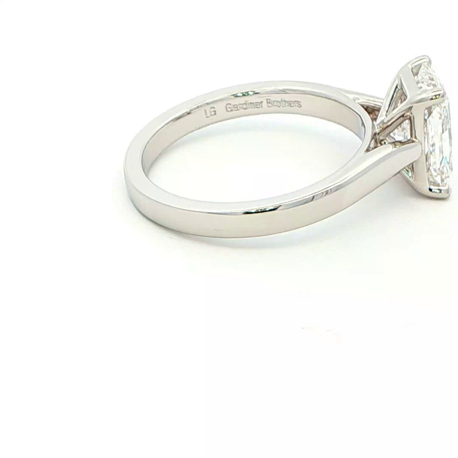 Lab Grown radiant Cut Diamond Solitaire Ring - 2.02cts Gardiner Brothers