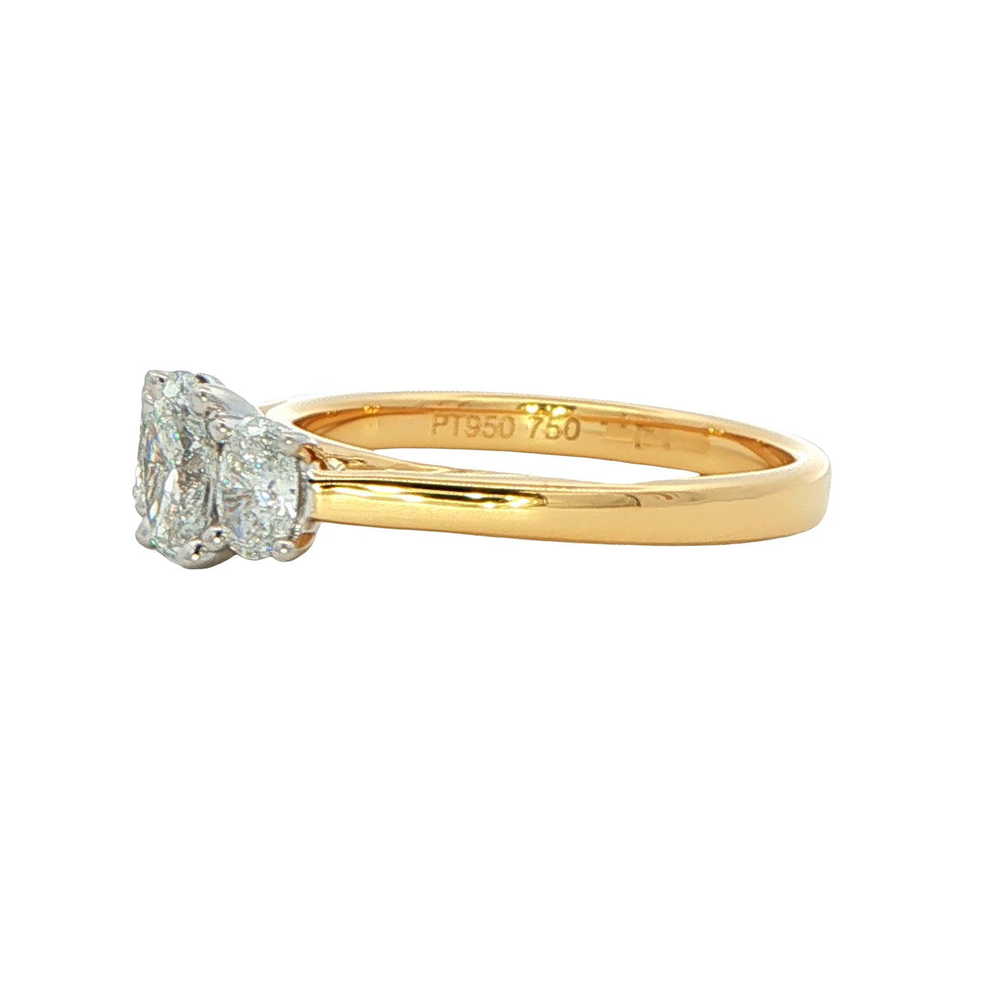 Oval Shaped Diamond 3 Stone Ring - 0.90cts