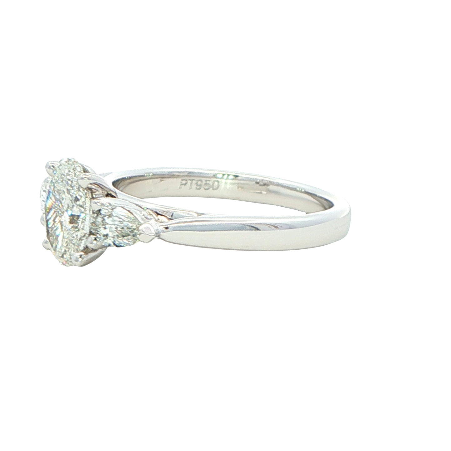 Oval and pear shaped diamond 3 stone ring - 1.30cts