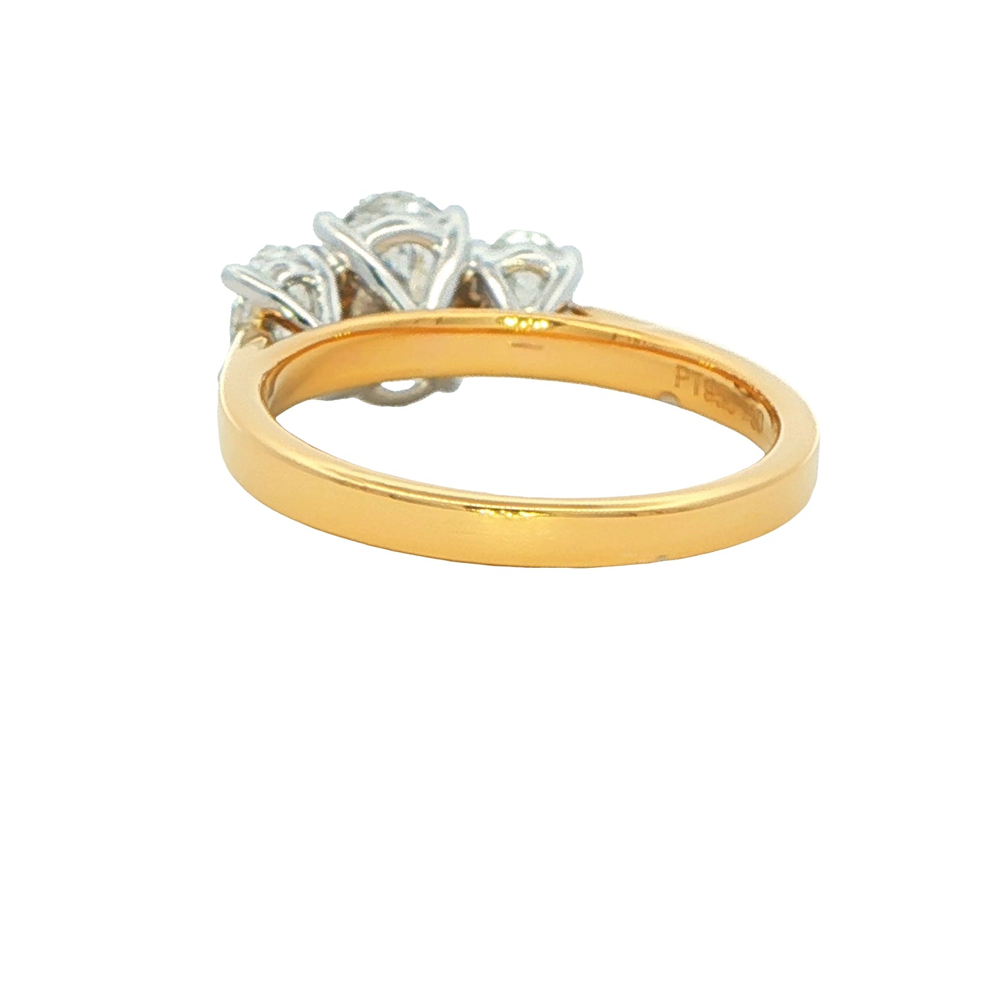 Oval shaped diamond 3 stone ring - 1.80cts