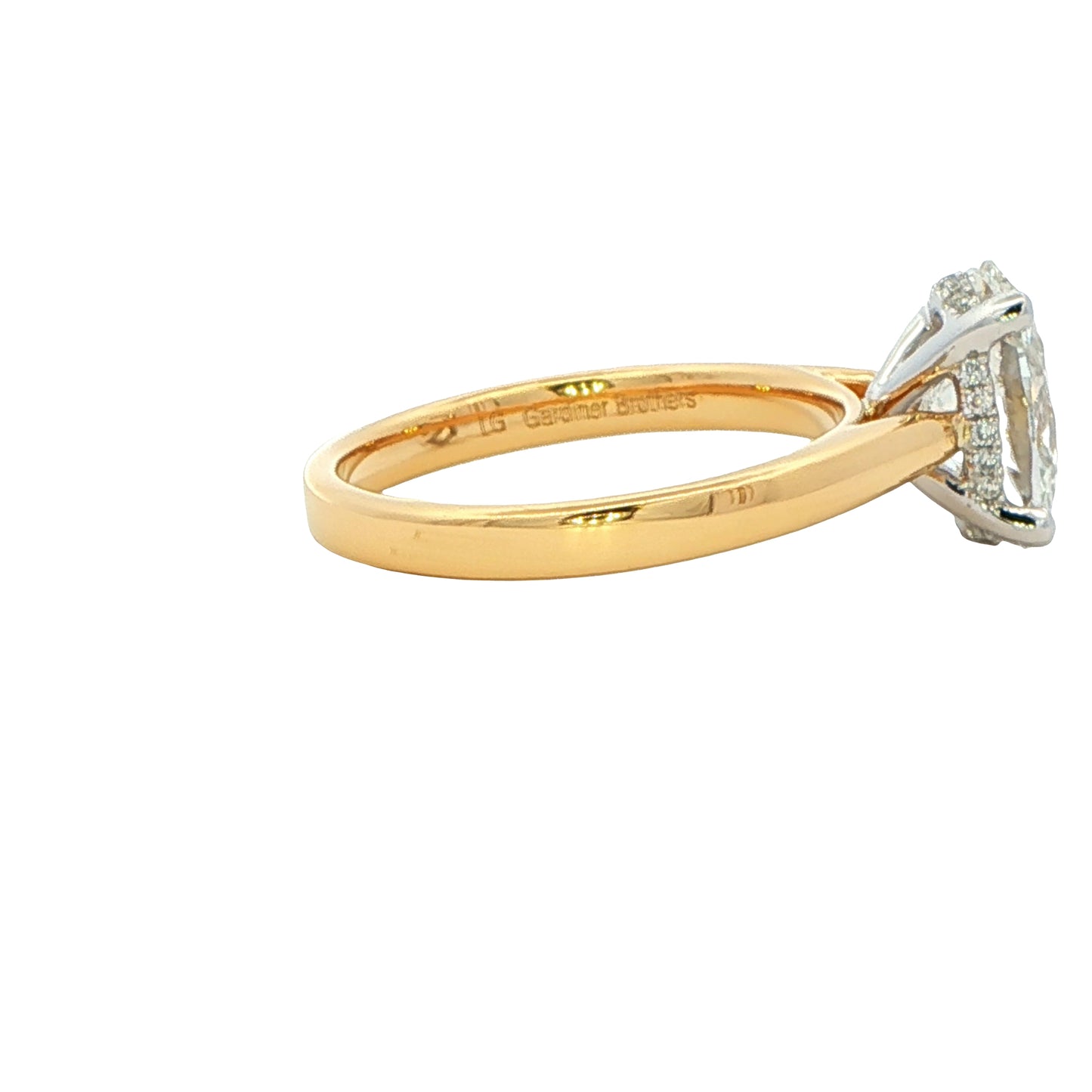 Lab grown Oval diamond solitaire with a hidden halo - 2.08cts