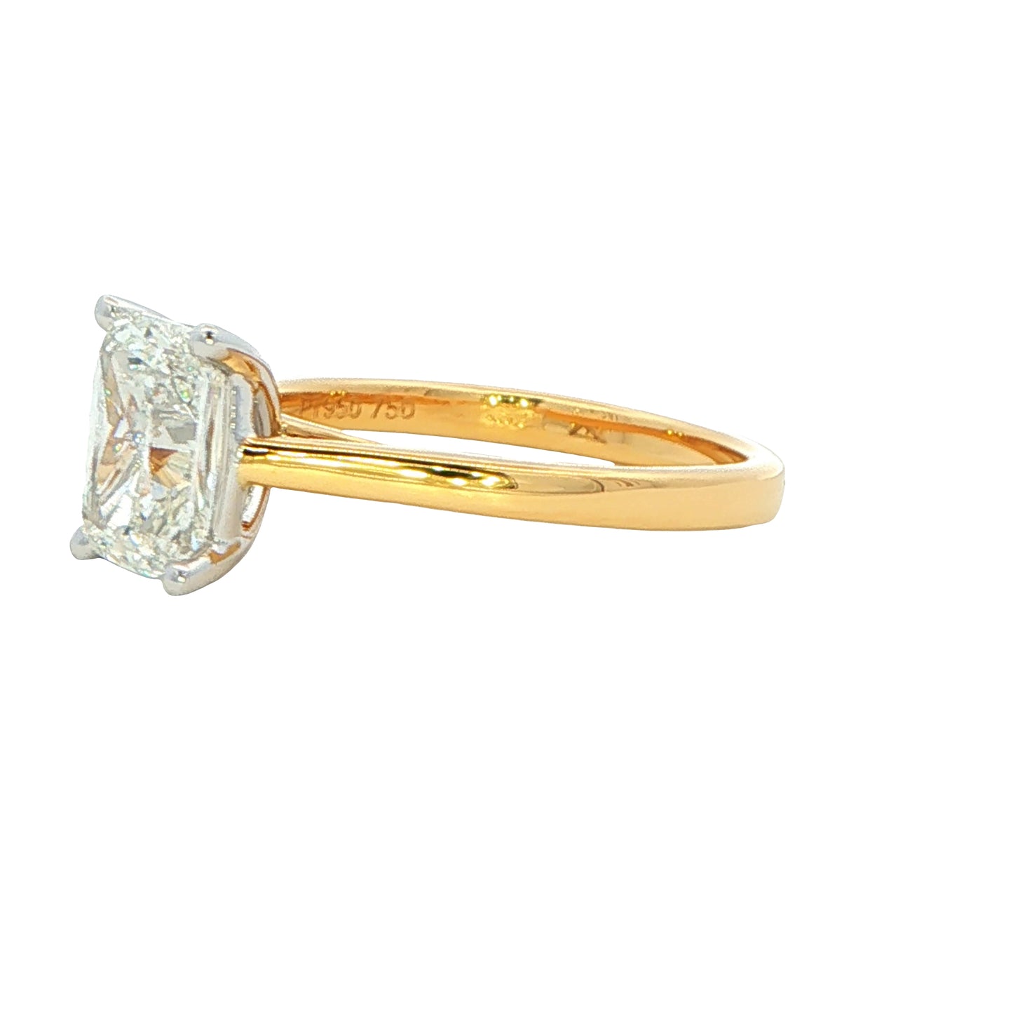 Elongated Cushion shaped diamond solitaire ring - 2.02cts