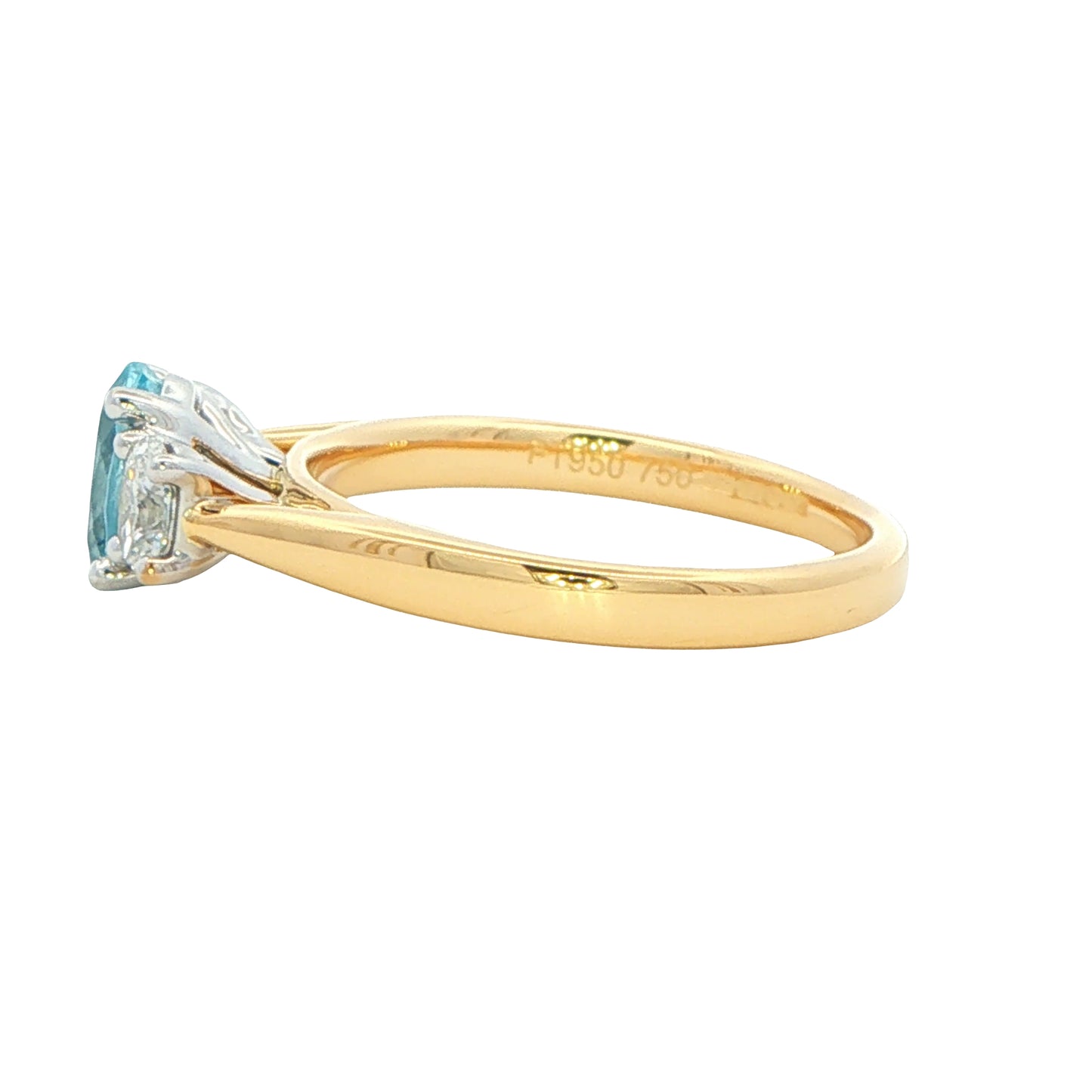 Aquamarine and diamond oval shaped 3 stone ring
