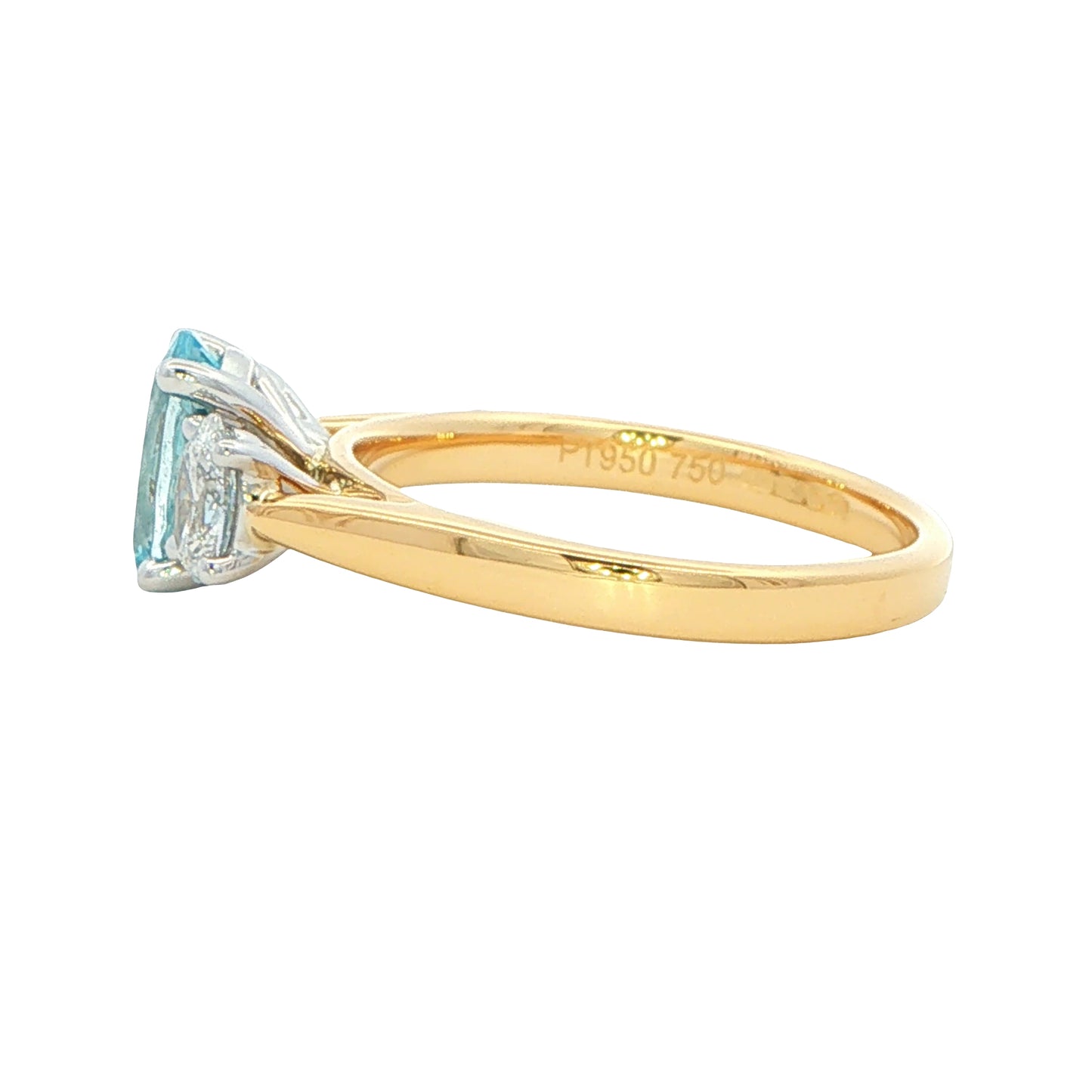 Aquamarine and diamond oval shaped 3 stone ring