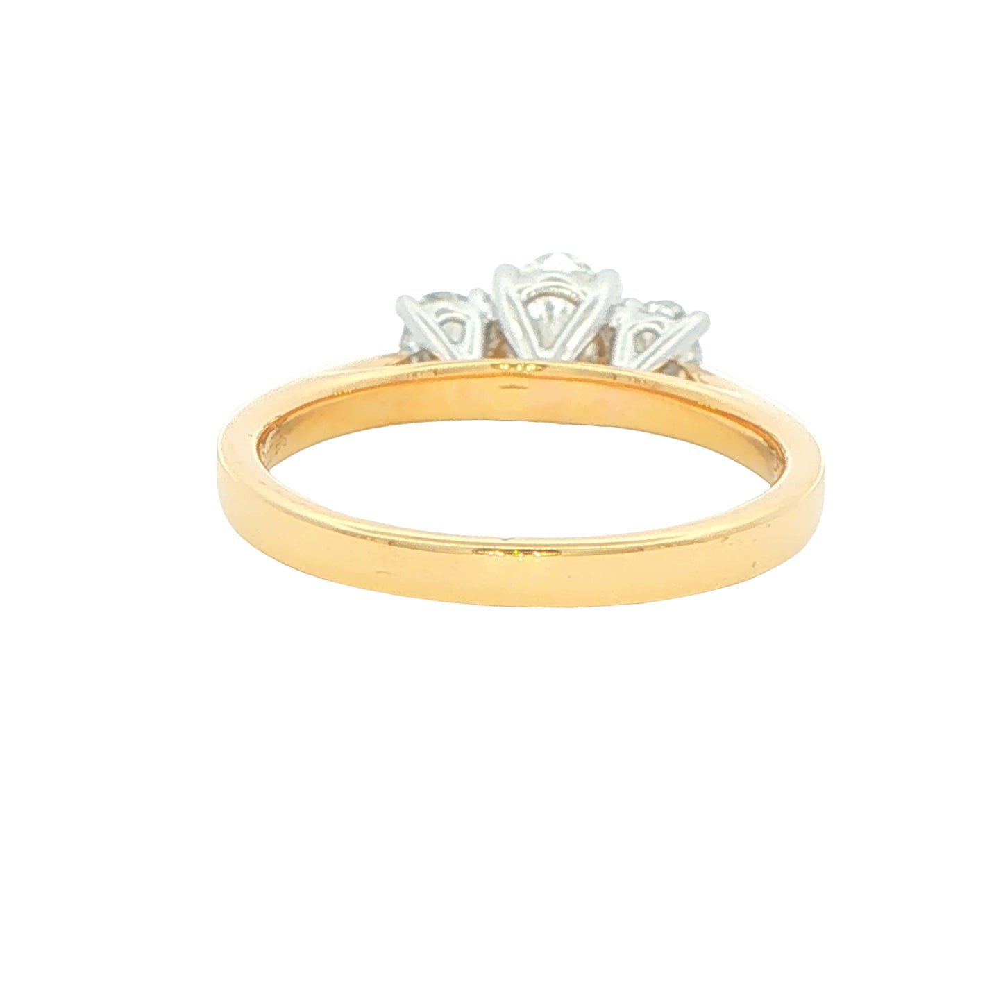 Yellow Gold Oval shaped diamond 3 stone ring - 1.00cts