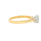 Yellow Gold Oval shaped diamond 3 stone ring - 1.00cts
