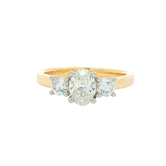 Yellow Gold Oval and round brilliant cut diamond 3 stone ring - 1.10cts