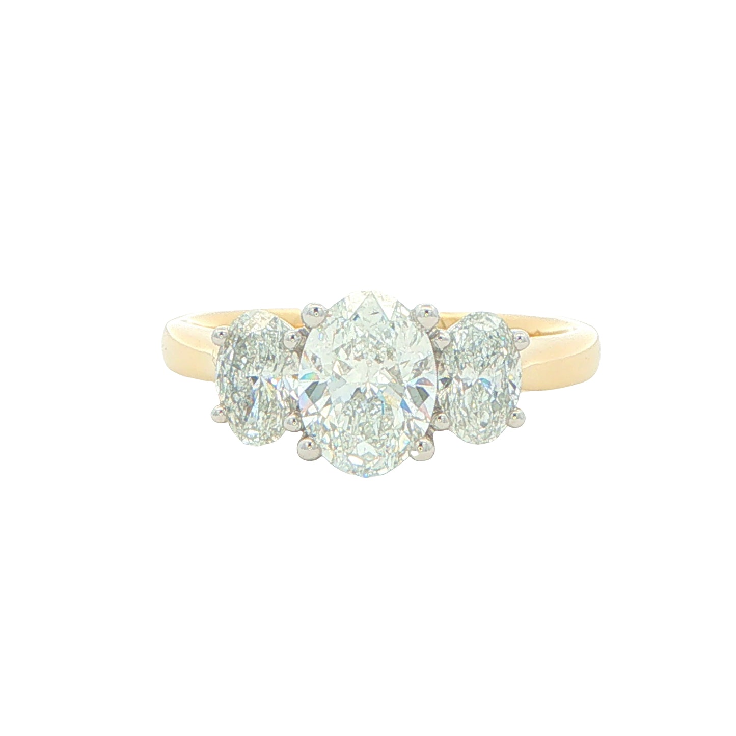 Yellow Gold Oval shaped diamond 3 stone ring - 1.62cts