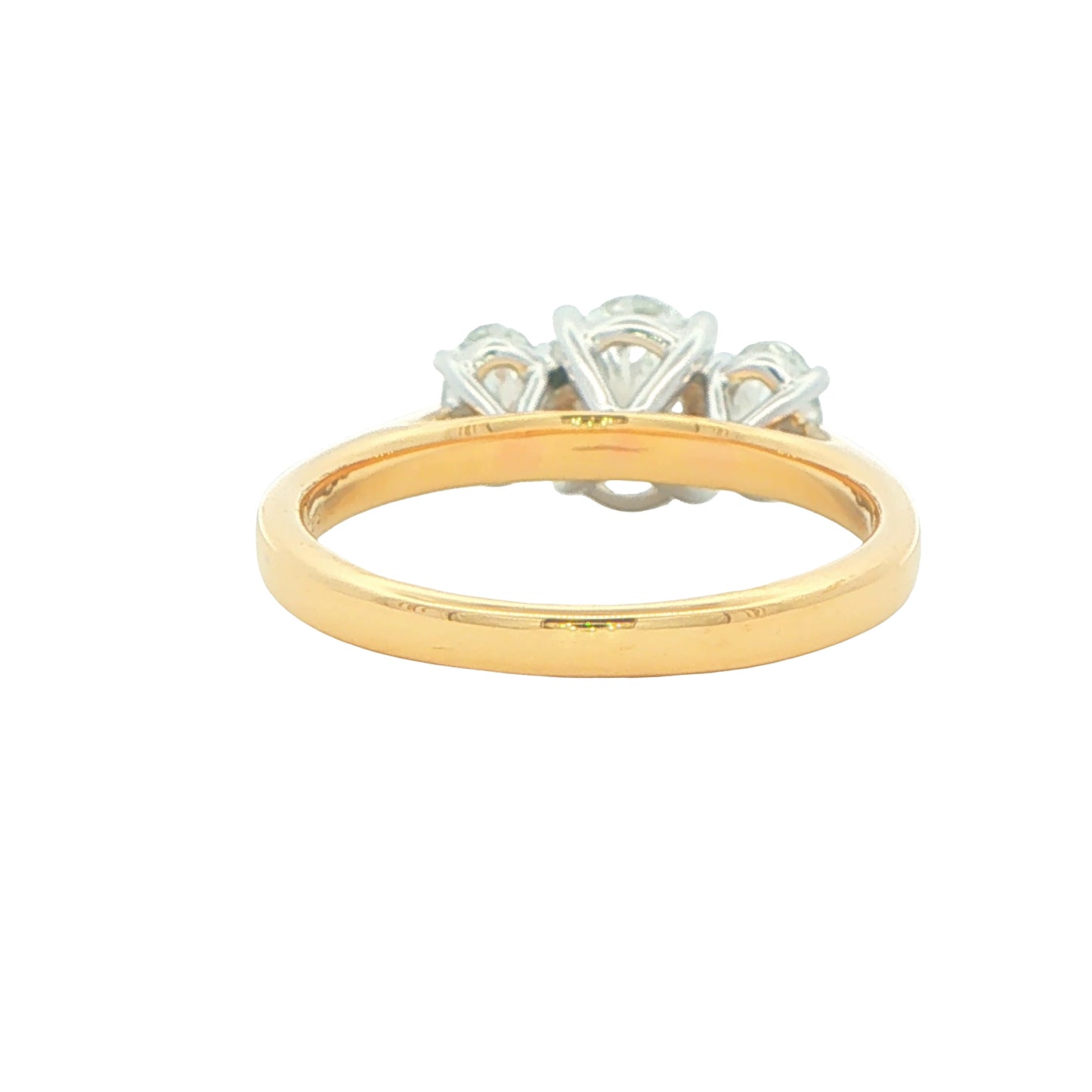 Yellow Gold Oval shaped diamond 3 stone ring - 1.62cts