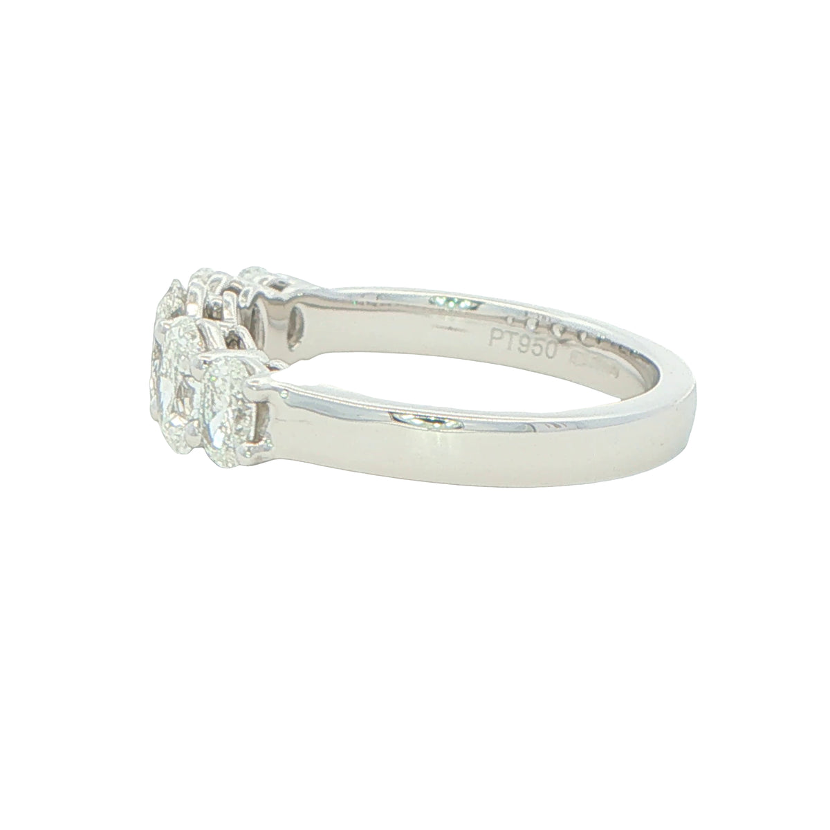 Oval shaped diamond 5 stone Graduated eternity ring - 1.60cts
