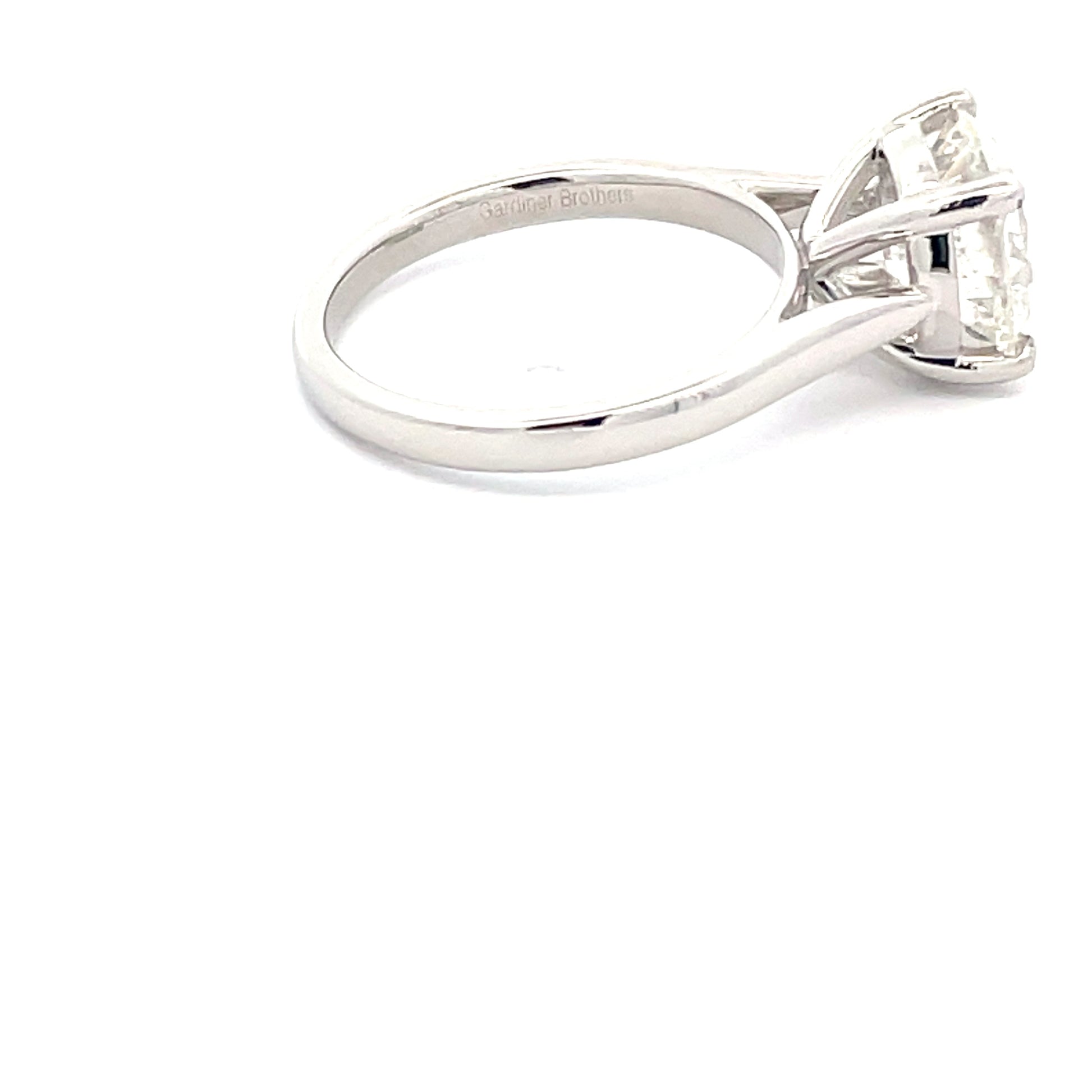 Round Brilliant Cut Diamond Solitaire Ring - 3.02cts  Gardiner Brothers   