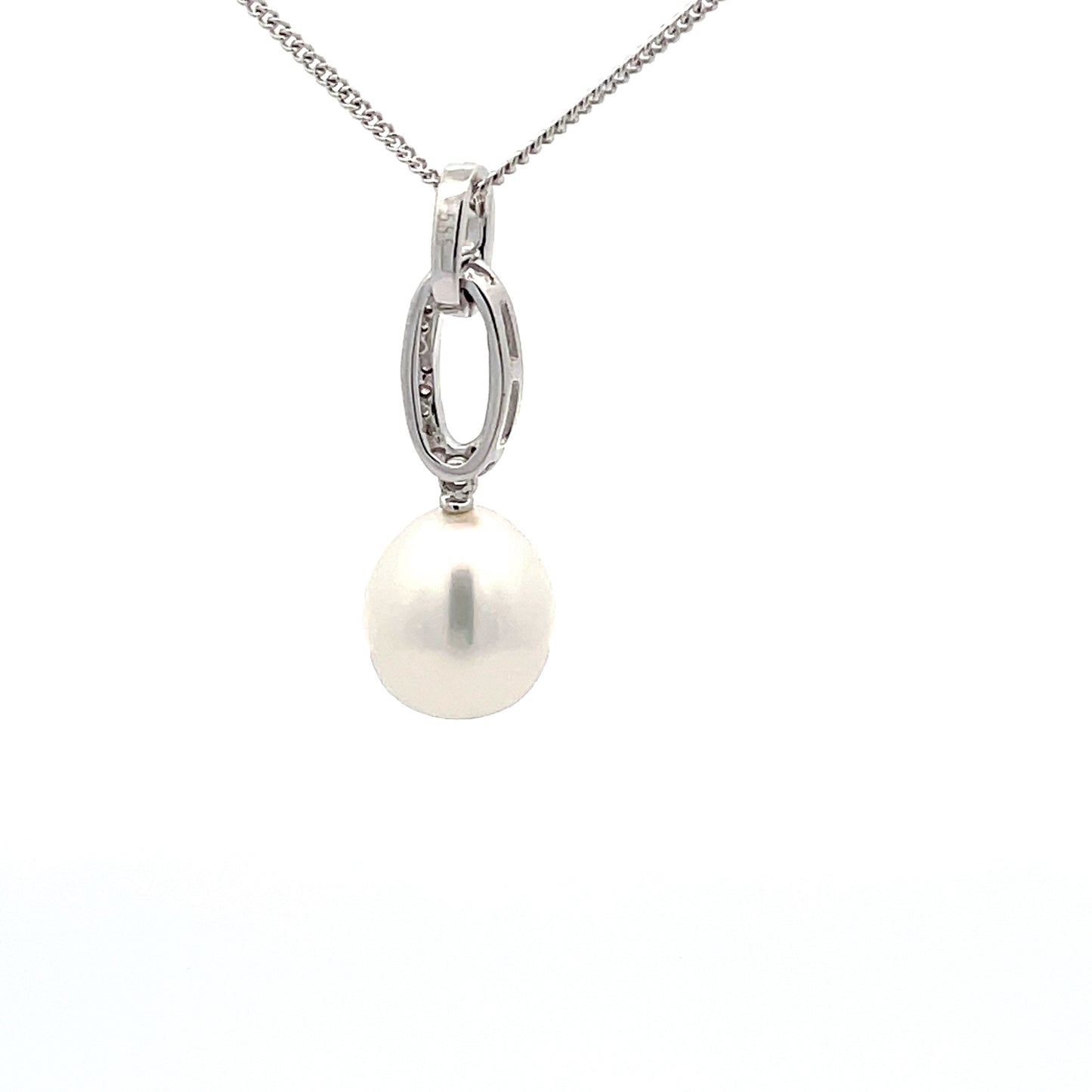 Pearl and Round Brilliant cut diamond drop style pendant  Gardiner Brothers   